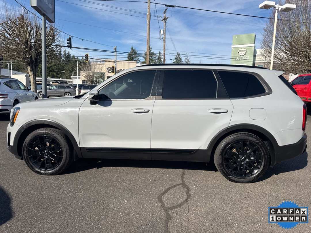 2022 Kia Telluride SX - Image 4