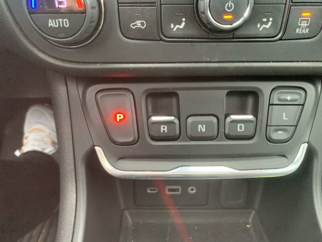 2021 GMC Terrain SLE - Image 23