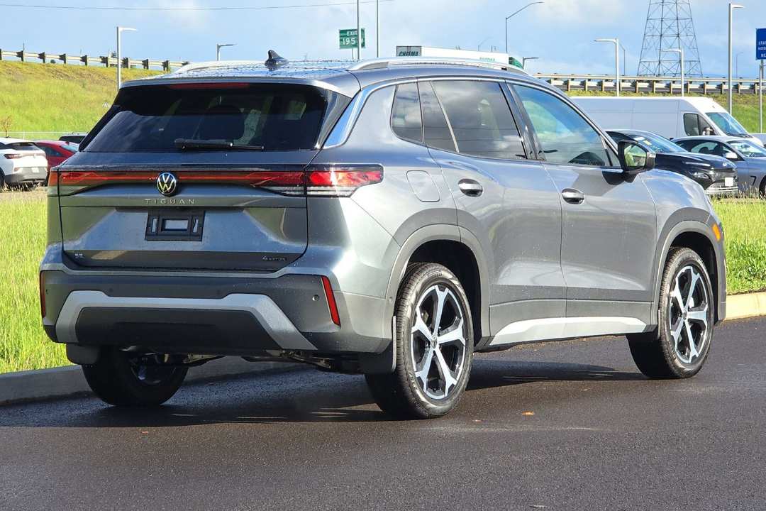 2026 Volkswagen Tiguan 2.0T SE - Image 3