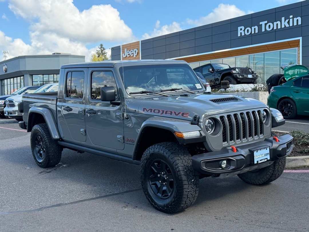 2023 Jeep Gladiator Mojave - Image 2