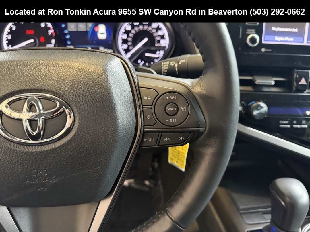 2024 Toyota Camry SE - Image 17