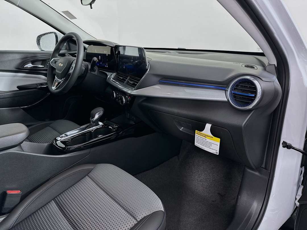2026 Chevrolet Trax LT - Image 29