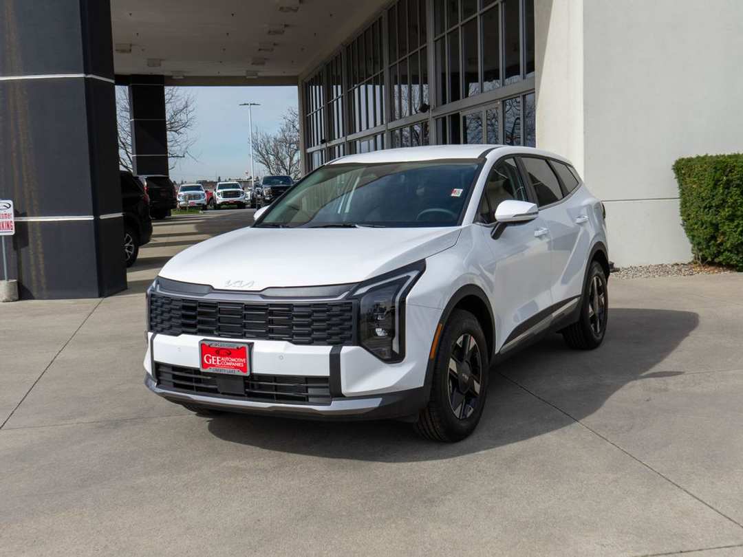 2026 Kia Sportage LX - Image 3