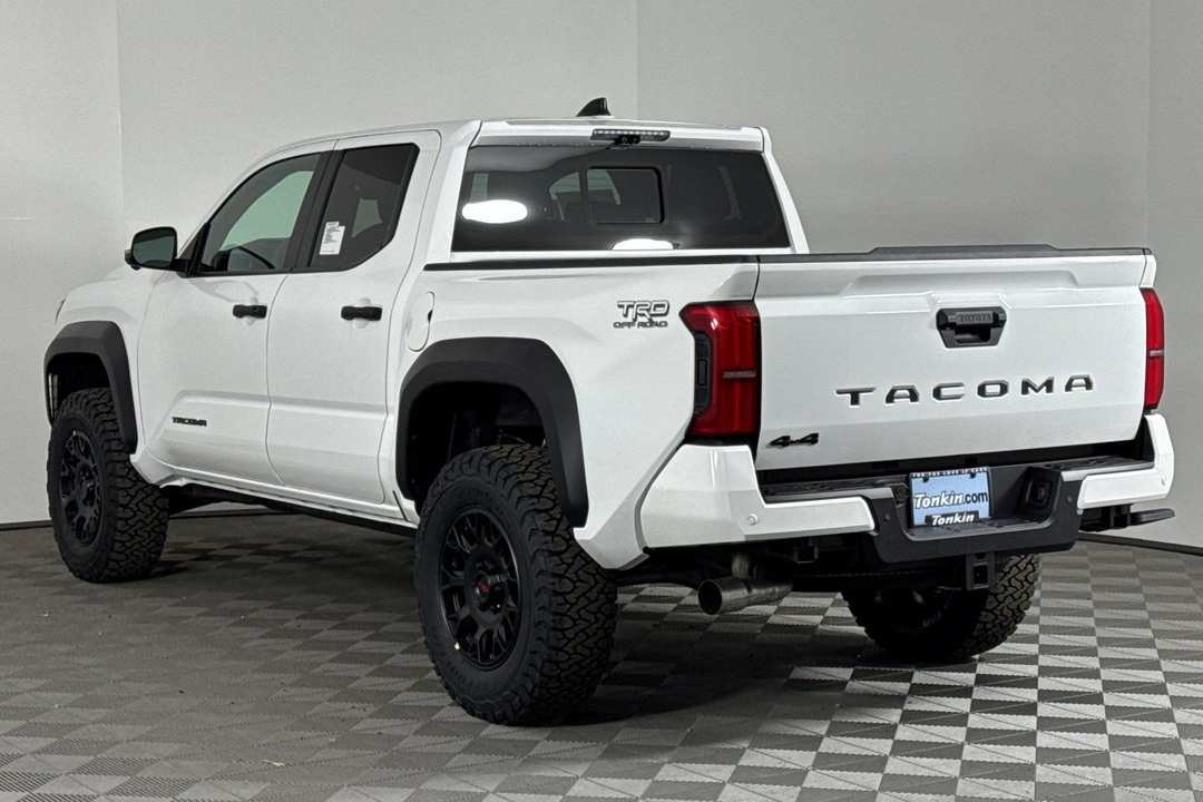 2025 Toyota Tacoma TRD OffRoad - Image 6
