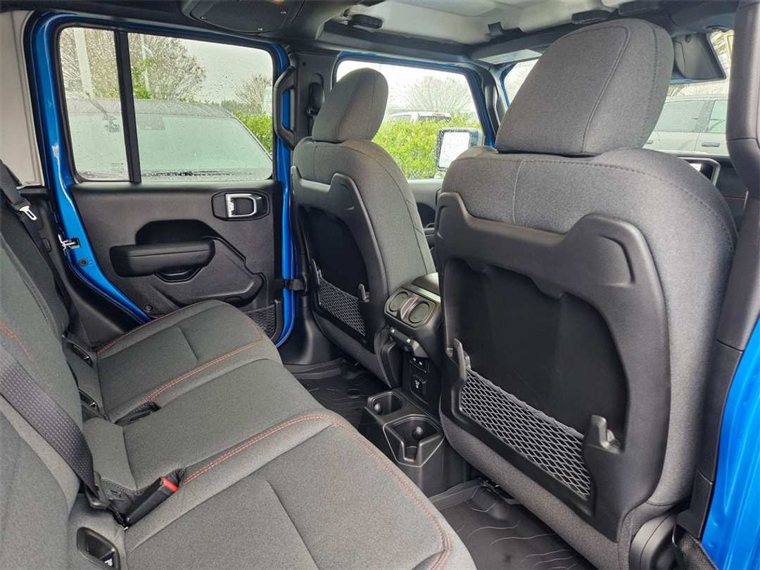 2026 Jeep Gladiator Rubicon - Image 37