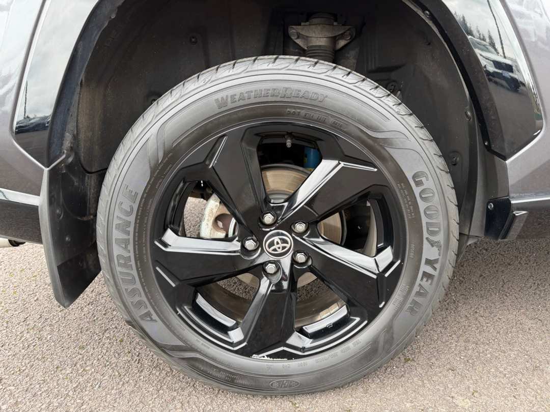 2020 Toyota Rav4 XSE - Image 10