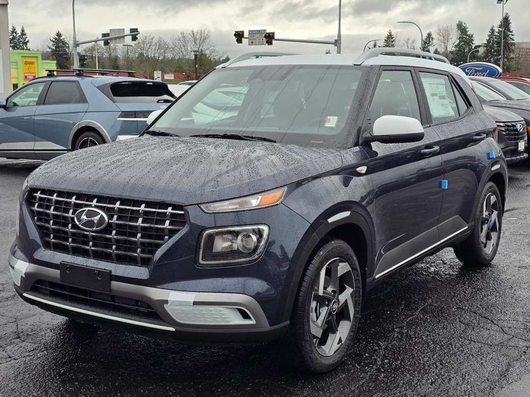 2026 Hyundai Venue SEL - Image 3