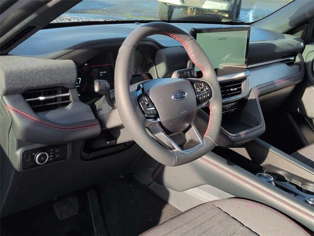 2026 Ford Explorer STLine - Image 12