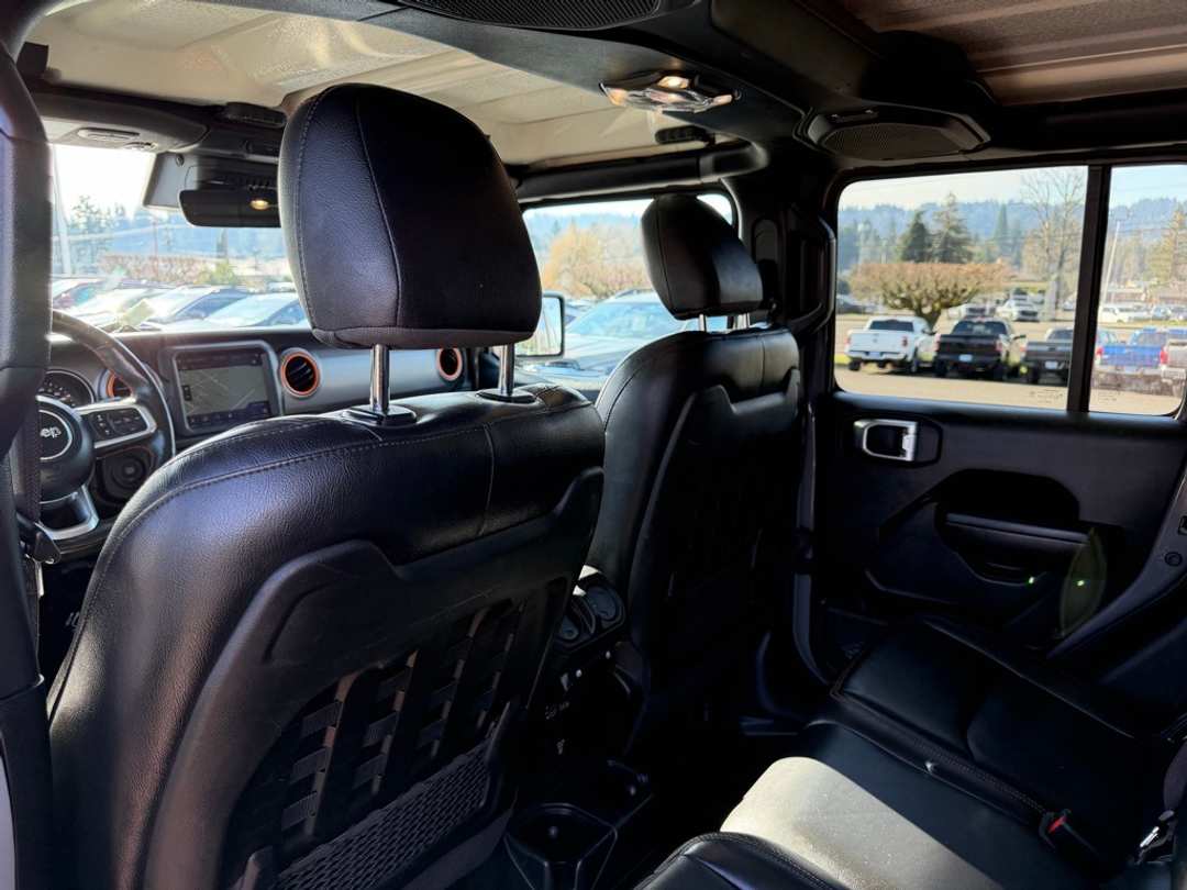 2021 Jeep Gladiator Mojave - Image 29