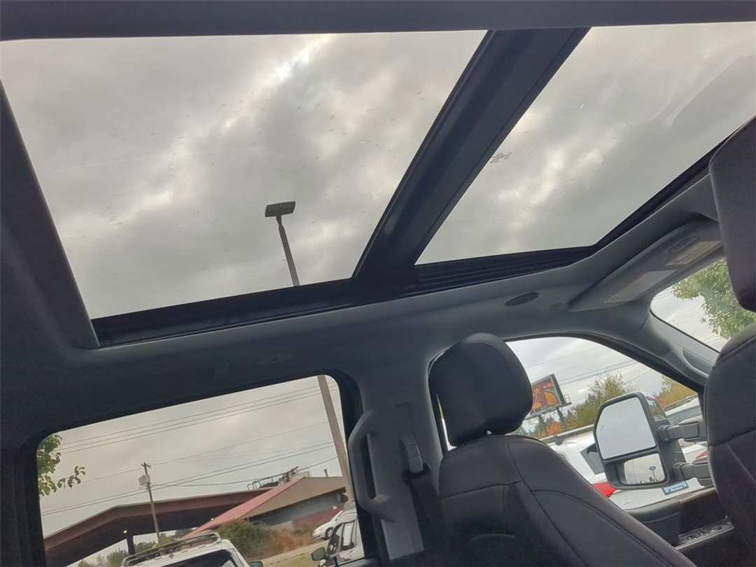 2026 Ford F-350Sd Lariat - Image 31