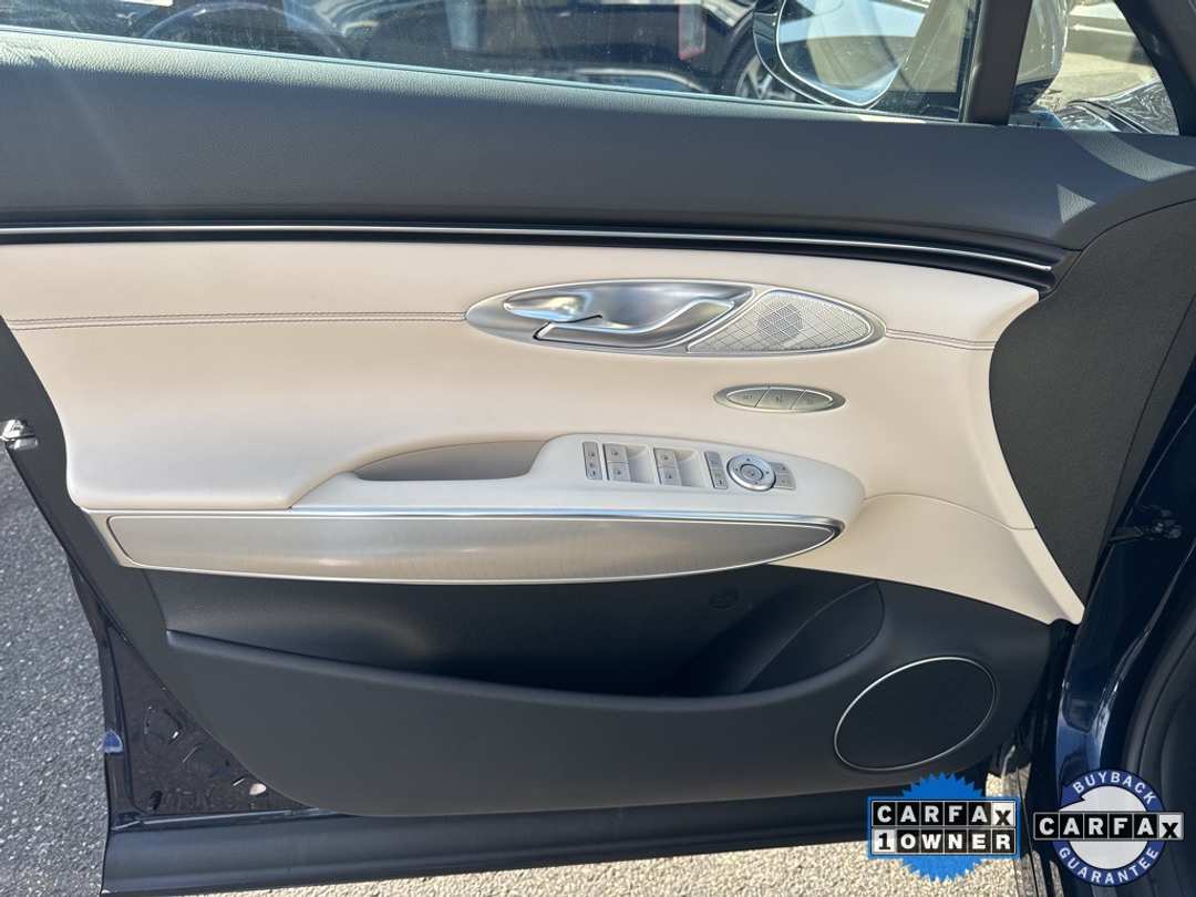 2025 Genesis Gv70 2.5T - Image 14