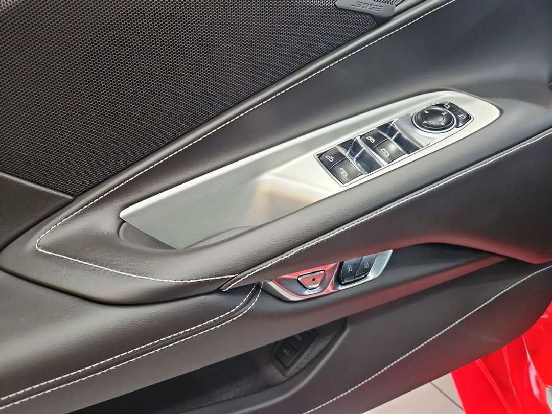 2026 Chevrolet Corvette Stingray - Image 11