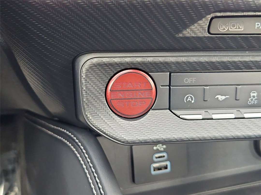 2025 Ford Mustang GT Premium - Image 16