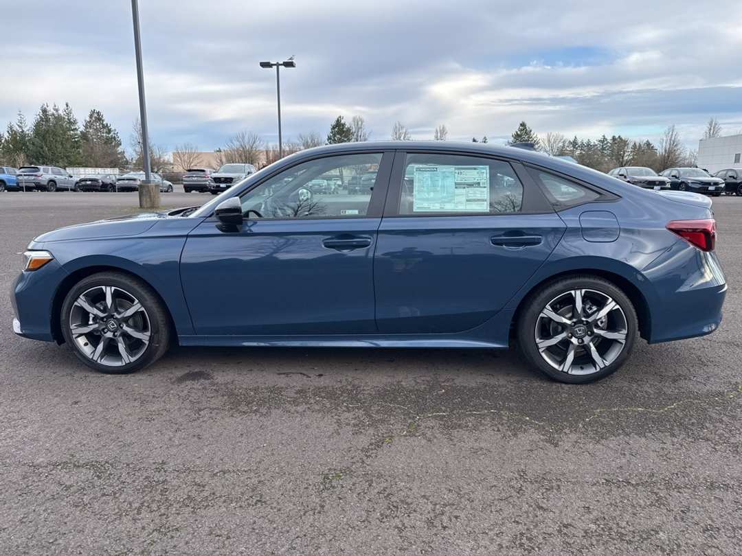 2026 Honda Civic Sport Touring - Image 6