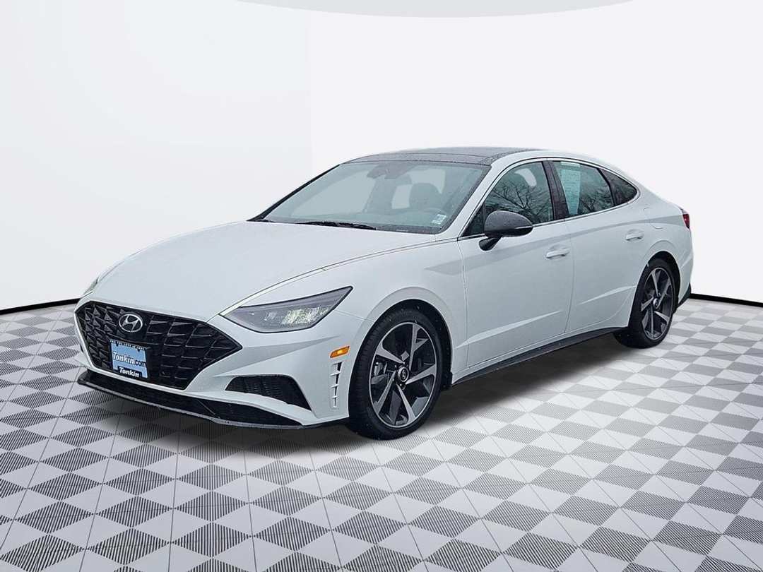 2021 Hyundai Sonata SEL Plus - Image 2