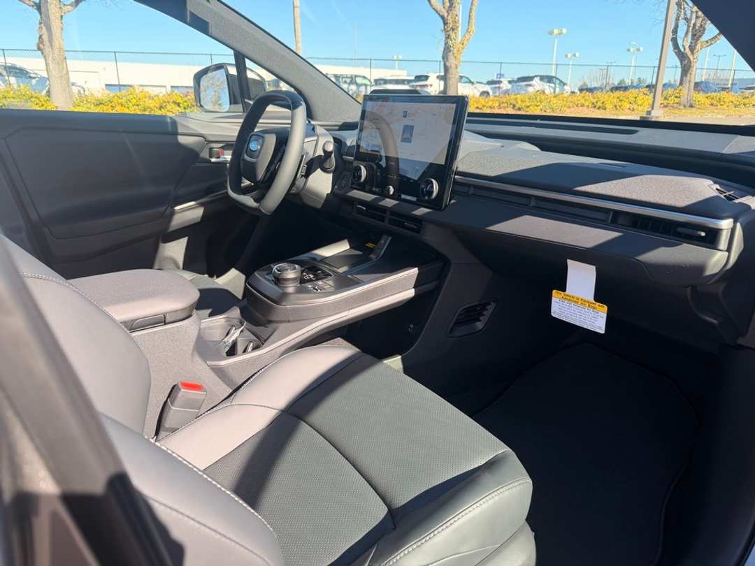 2026 Subaru Solterra Premium - Image 29