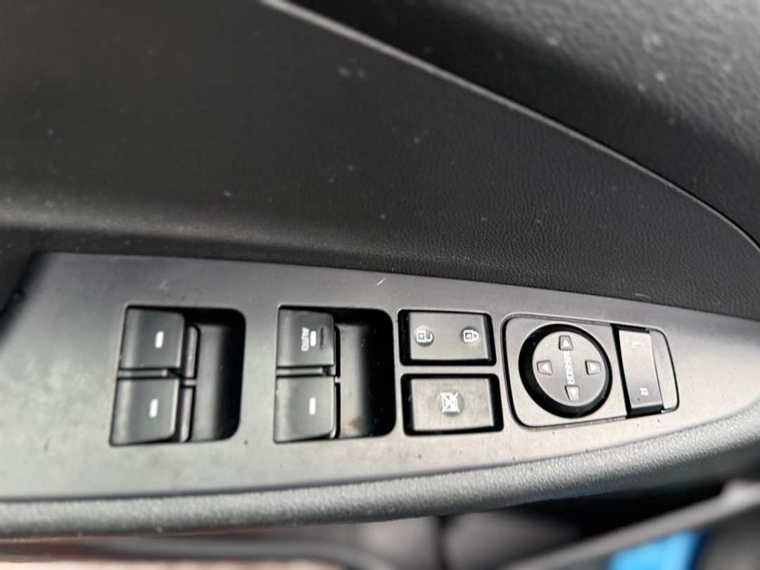 2016 Hyundai Tucson SE - Image 25