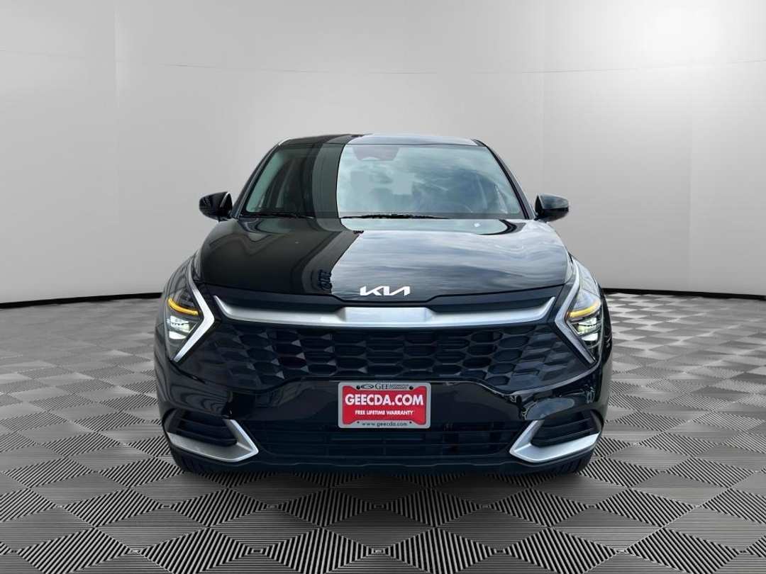 2025 Kia Sportage LX - Image 2