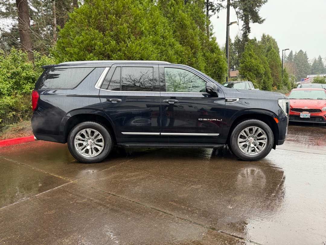 2021 GMC Yukon Denali - Image 4