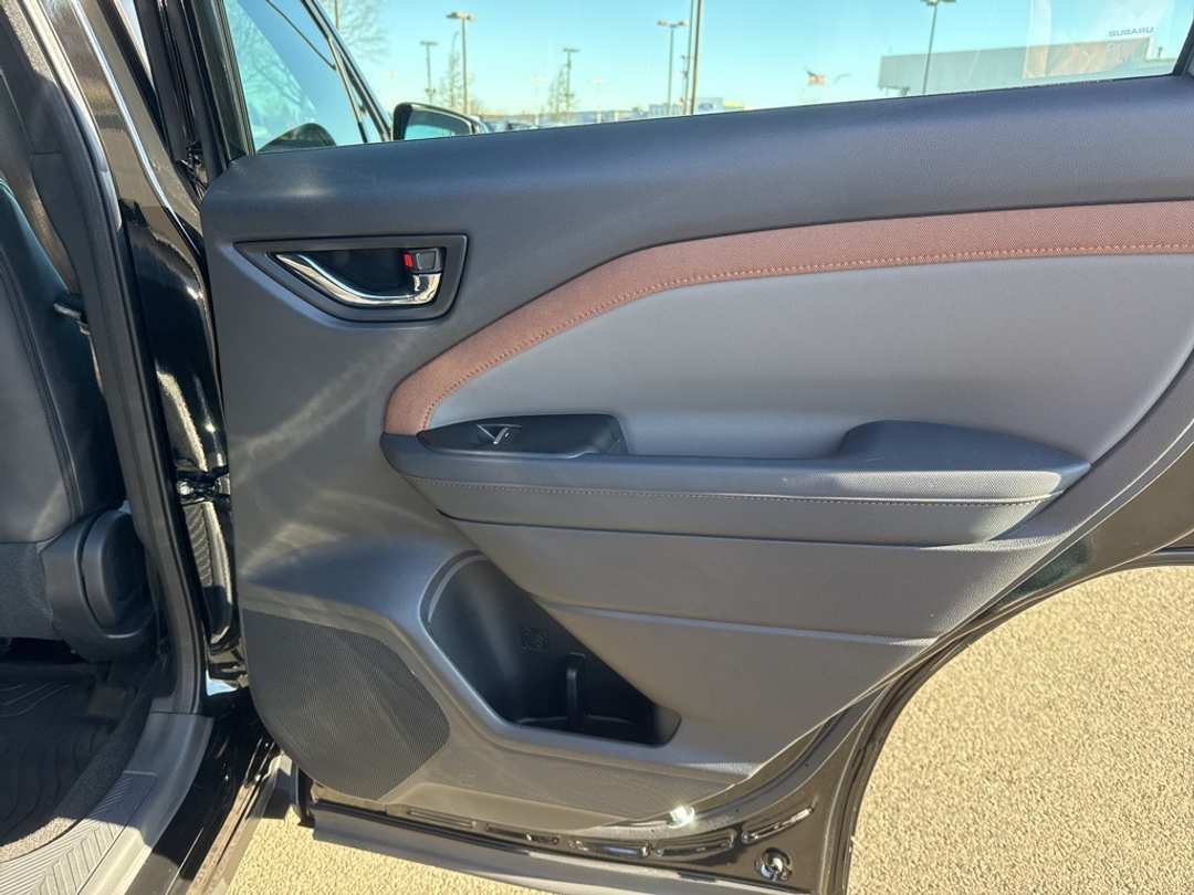 2026 Subaru Forester Sport - Image 22