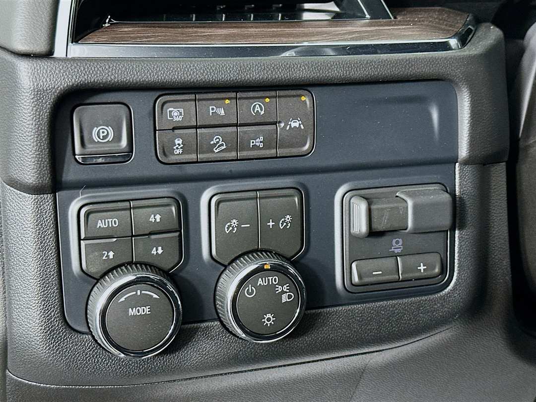 2026 Chevrolet Suburban LS - Image 10