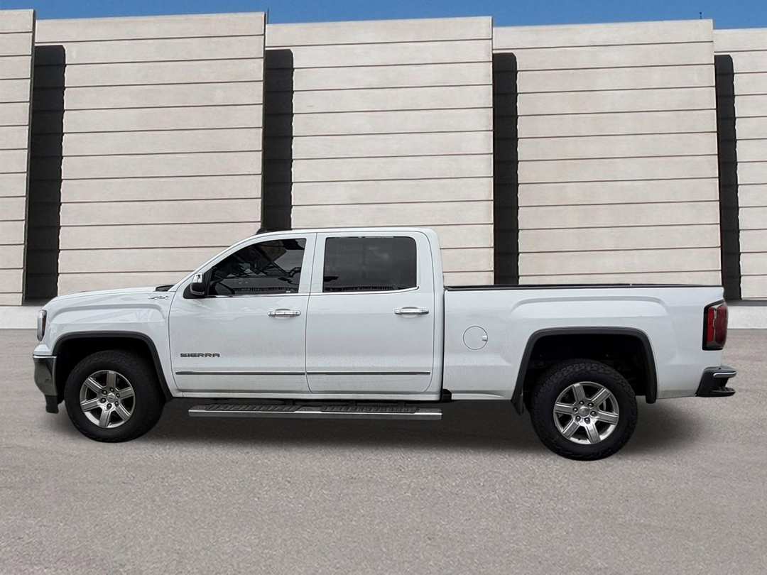 2017 GMC Sierra 1500 SLT - Image 2