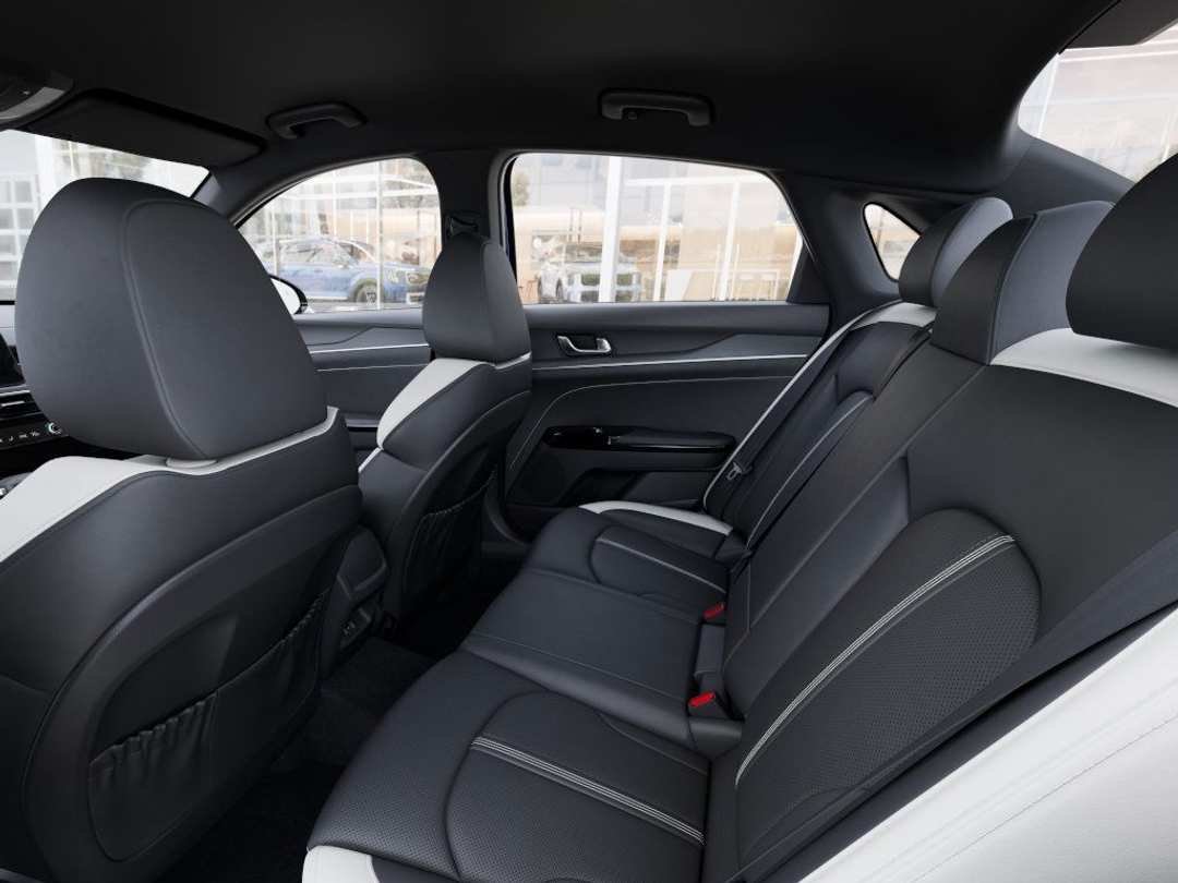 2026 Kia K5 GTLine - Image 18