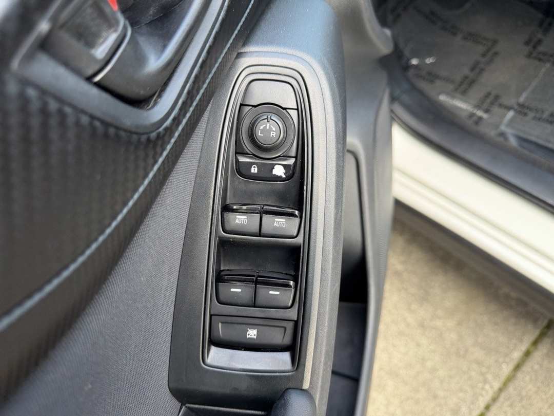 2019 Subaru Crosstrek 2.0i Premium - Image 14