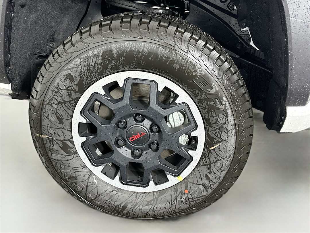 2025 Toyota Tacoma TRD OffRoad - Image 30