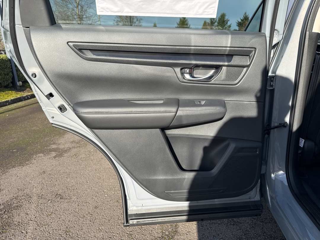 2026 Honda CR-V LX - Image 13