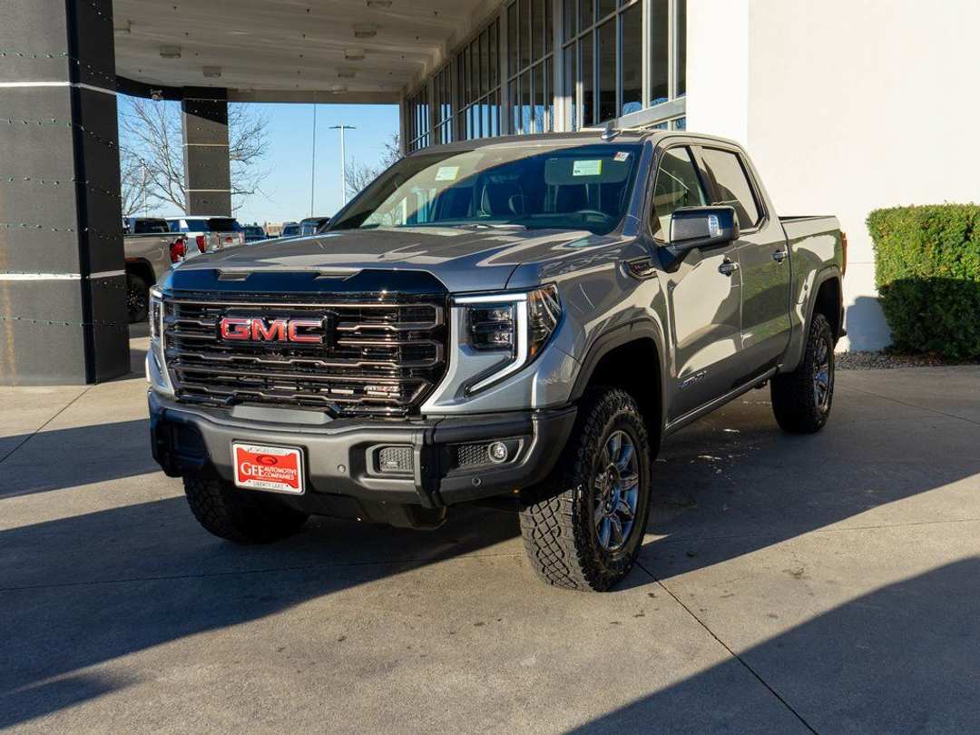 2026 GMC Sierra 1500 AT4X - Image 3