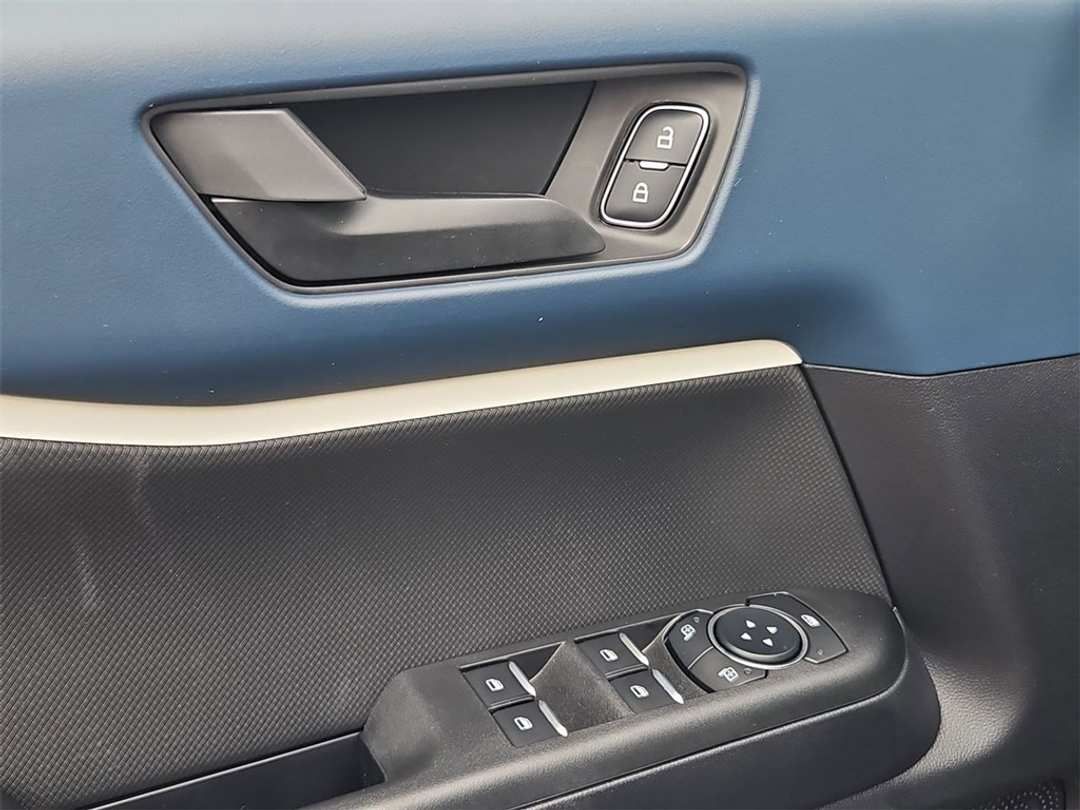 2025 Ford Bronco Sport Heritage - Image 10