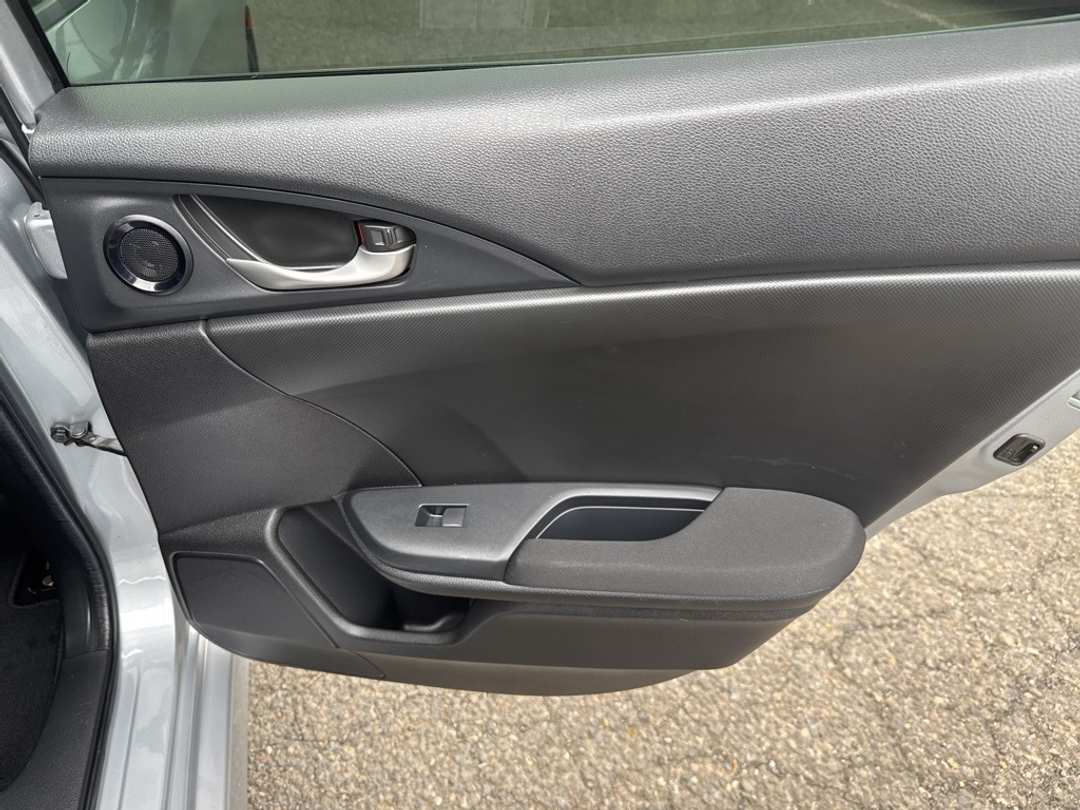 2017 Honda Civic EX - Image 27