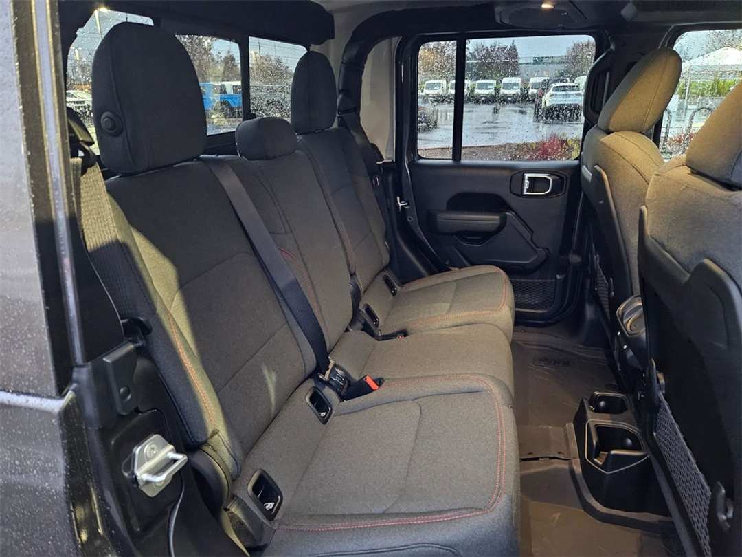 2026 Jeep Gladiator Rubicon - Image 36