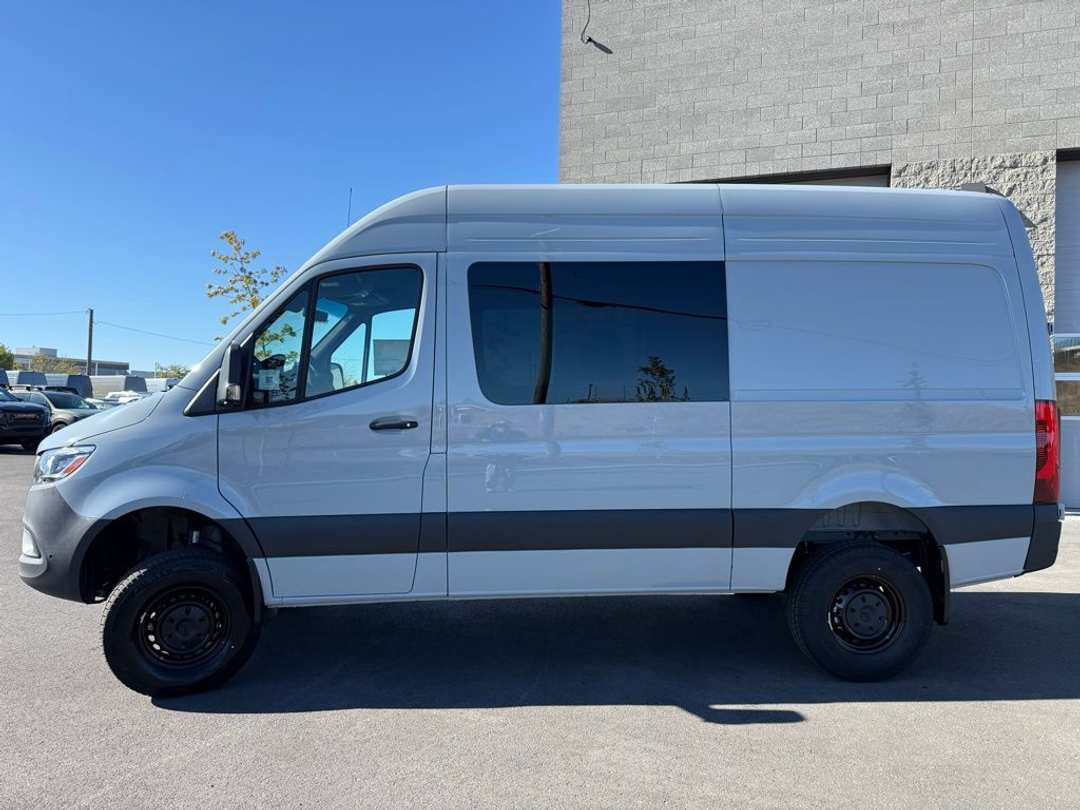 2026 Mercedes-Benz Sprinter 2500 Crew 144 WB - Image 2
