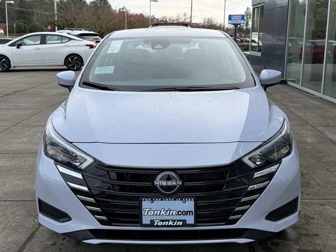 2025 Nissan Versa 1.6 SV - Image 4