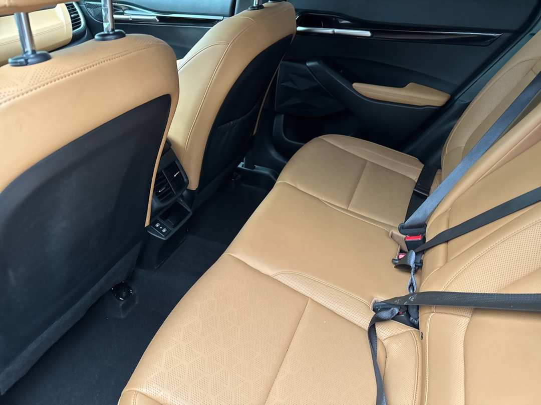 2024 Kia Seltos SX - Image 11