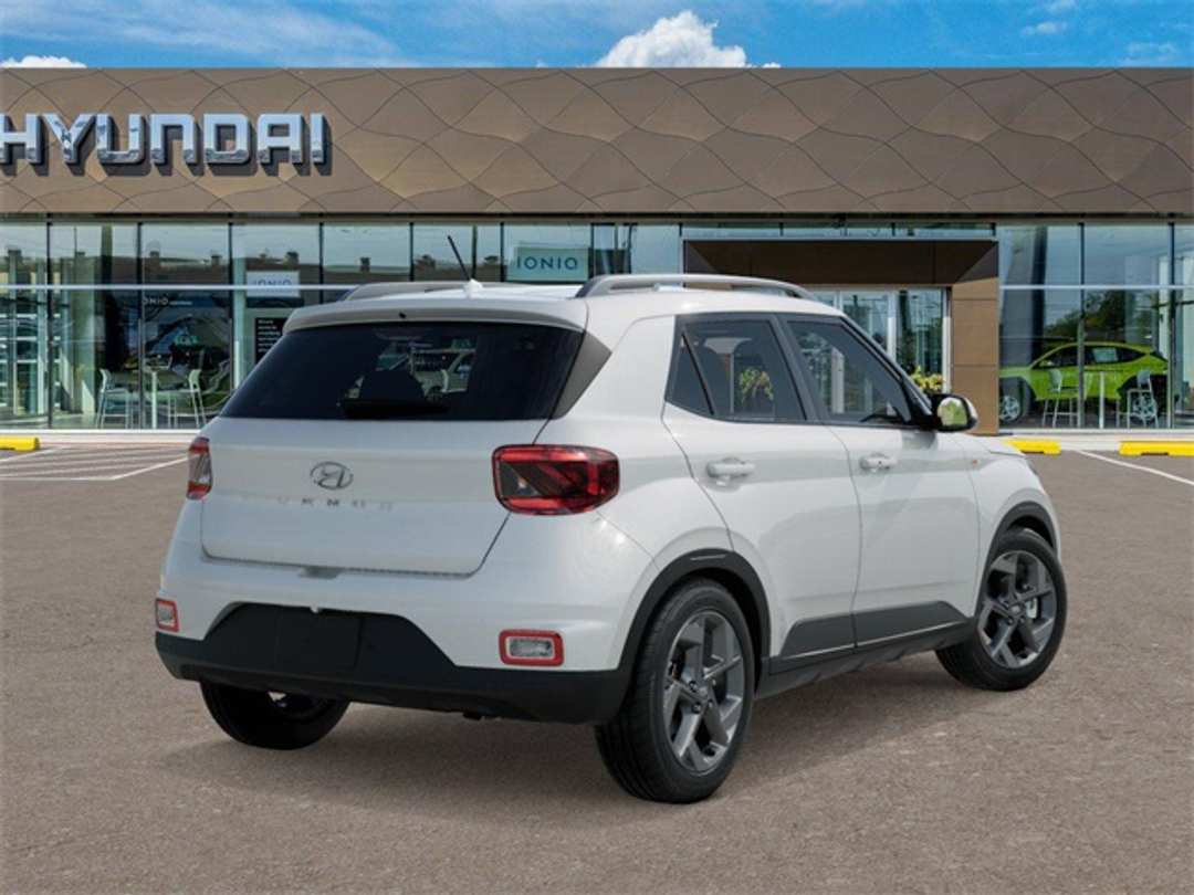 2026 Hyundai Venue SEL - Image 4