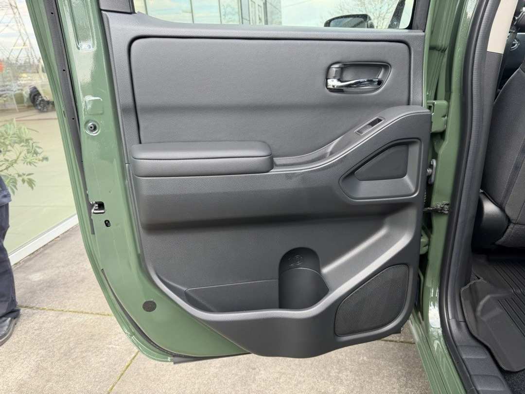 2026 Nissan Frontier SV - Image 32