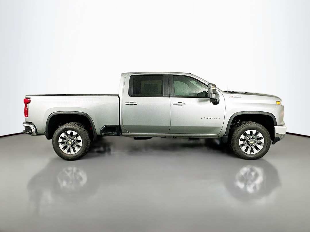 2025 Chevrolet Silverado 2500Hd LT - Image 9