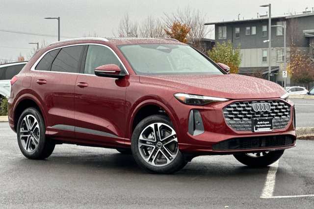 2025 Audi Q5 2.0T Premium Plus