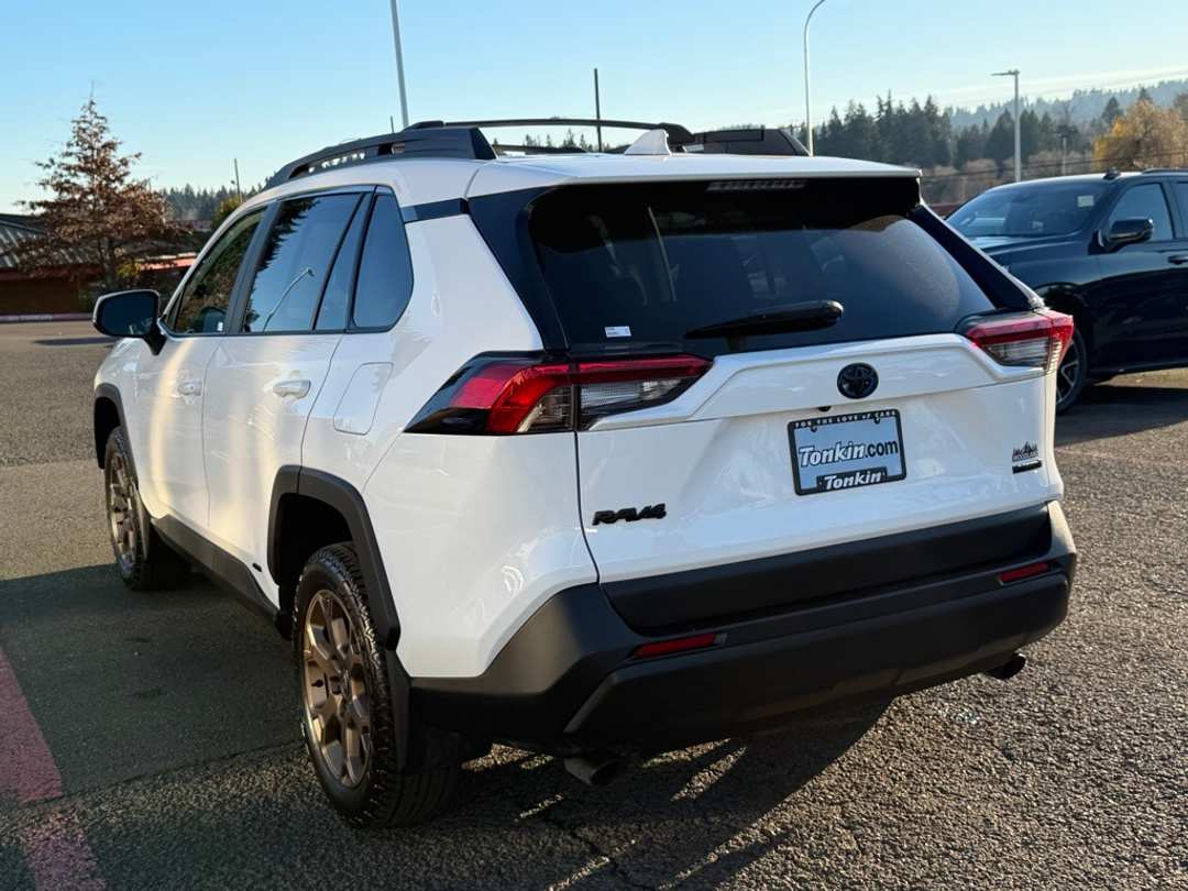 2023 Toyota Rav4 Woodland Edition - Image 6