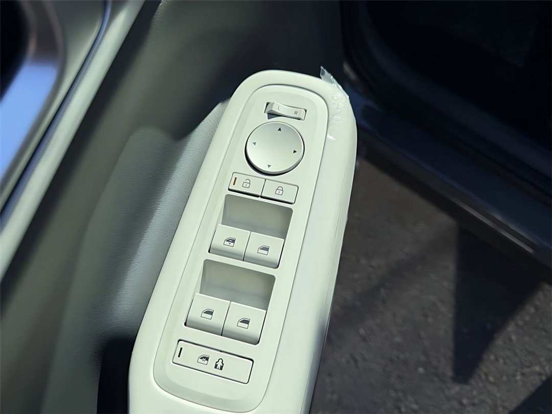 2026 Hyundai Santa Fe SE - Image 12