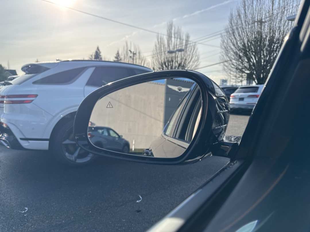 2026 Genesis G70 2.5T - Image 33