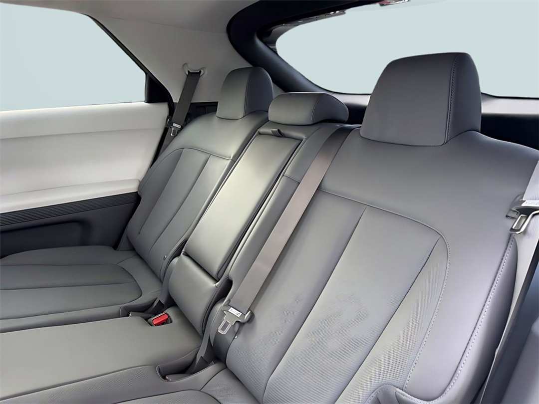 2026 Hyundai Ioniq 5 SEL - Image 30
