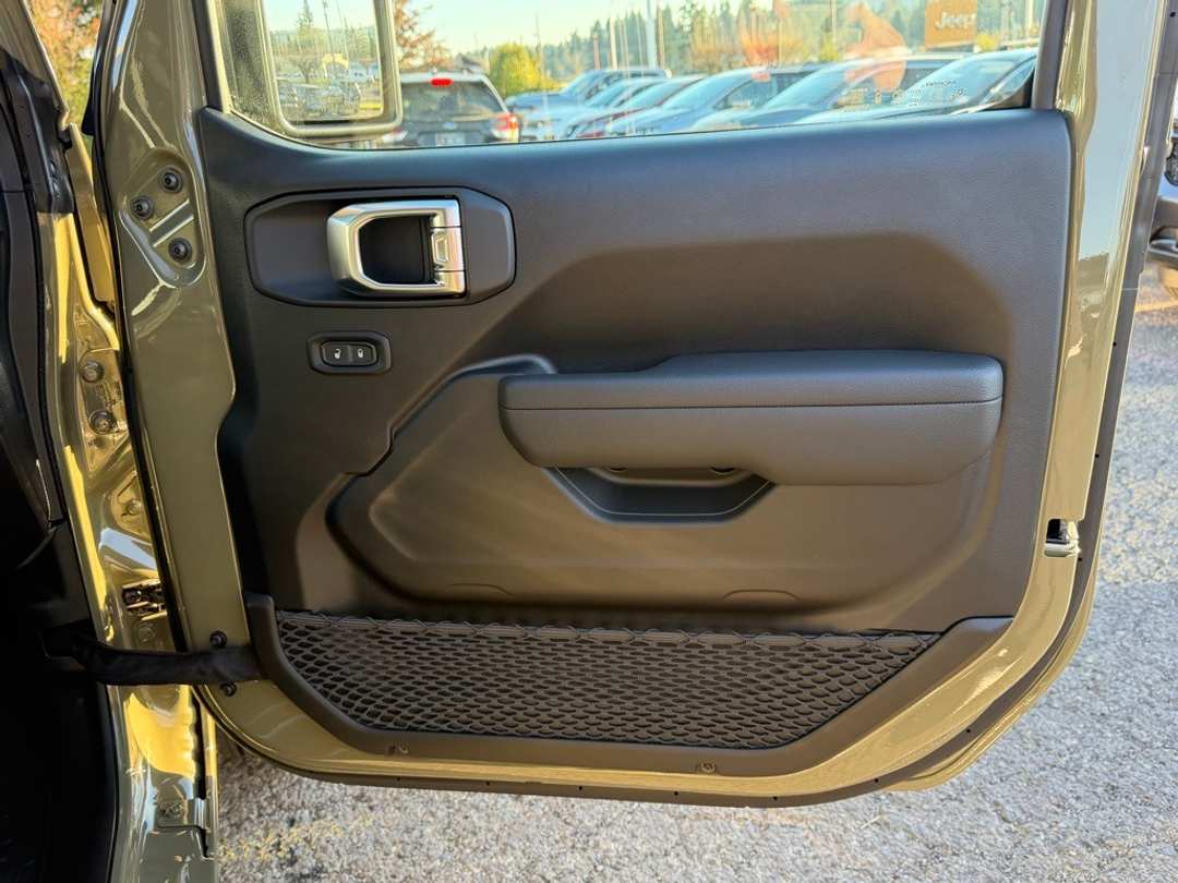 2026 Jeep Wrangler Sport - Image 29