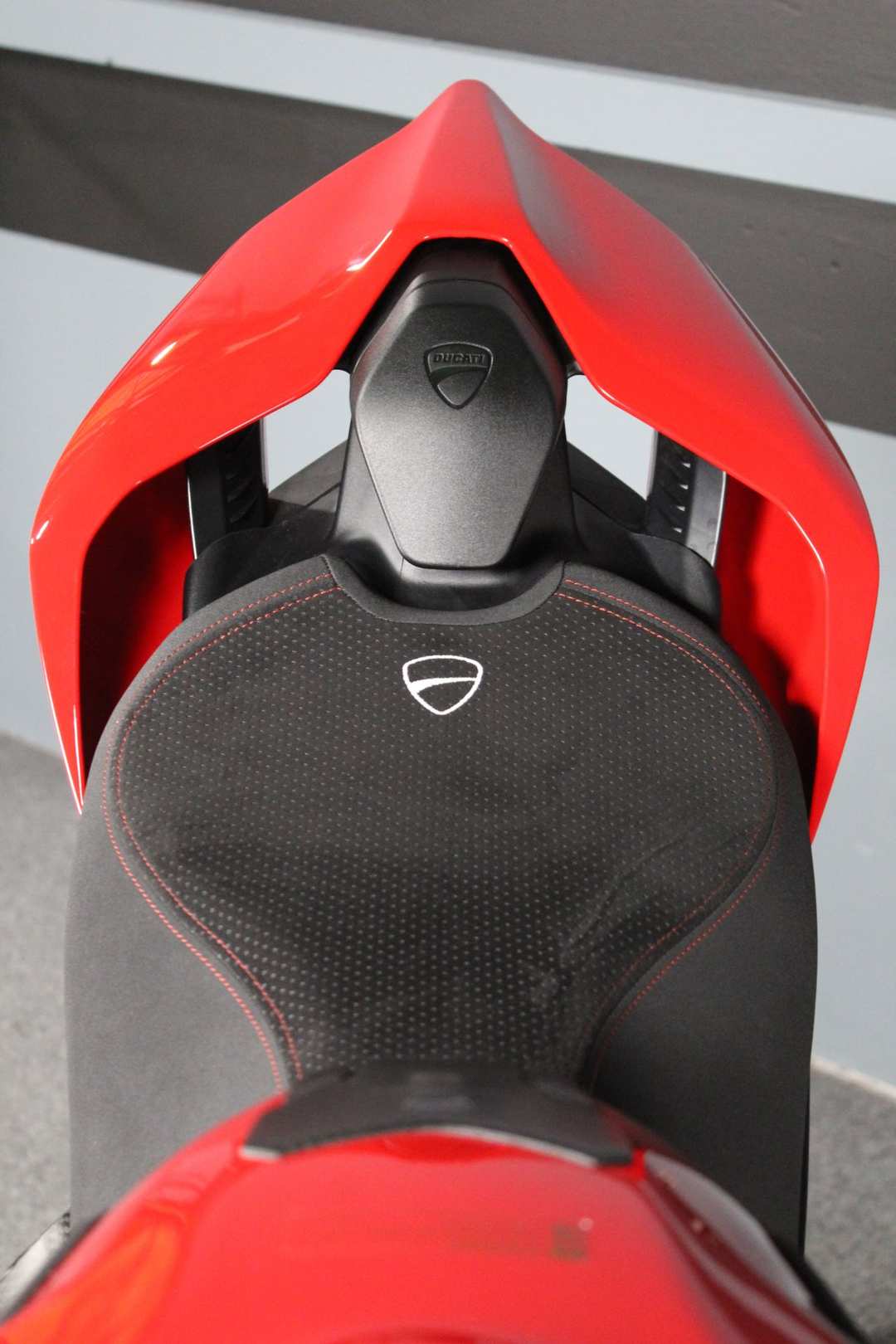 2022 Ducati Streetfighter V4 S - Image 19