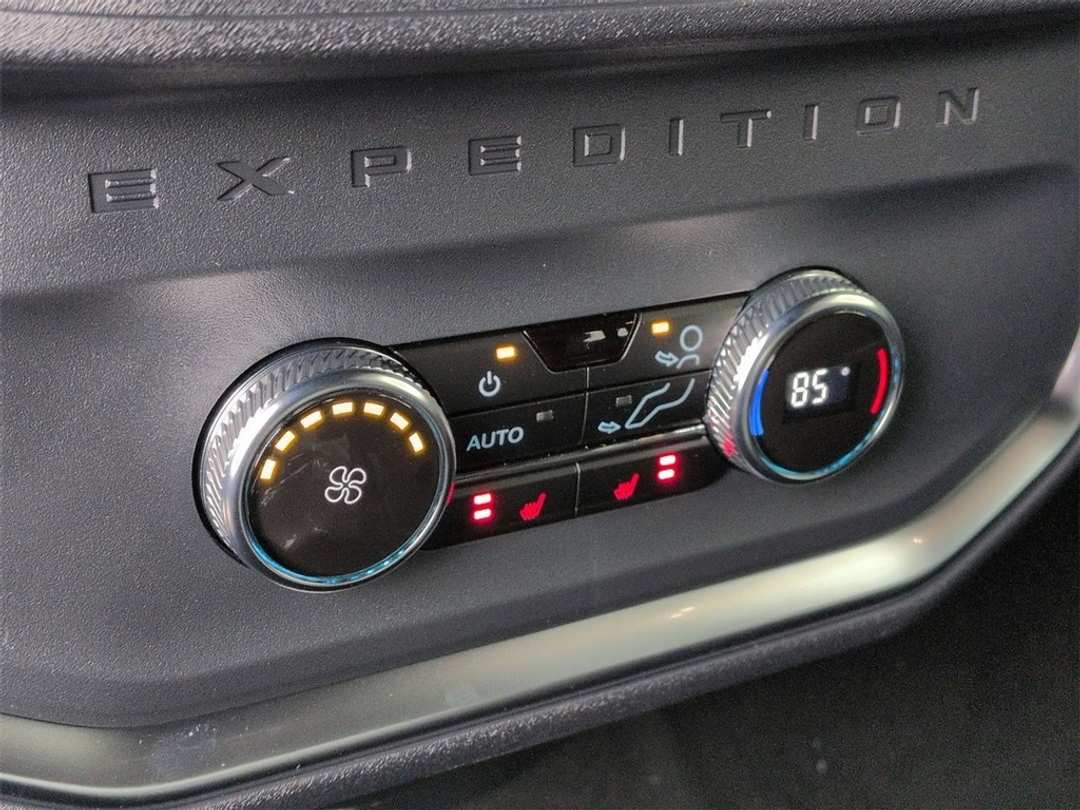 2026 Ford Expedition Tremor - Image 25