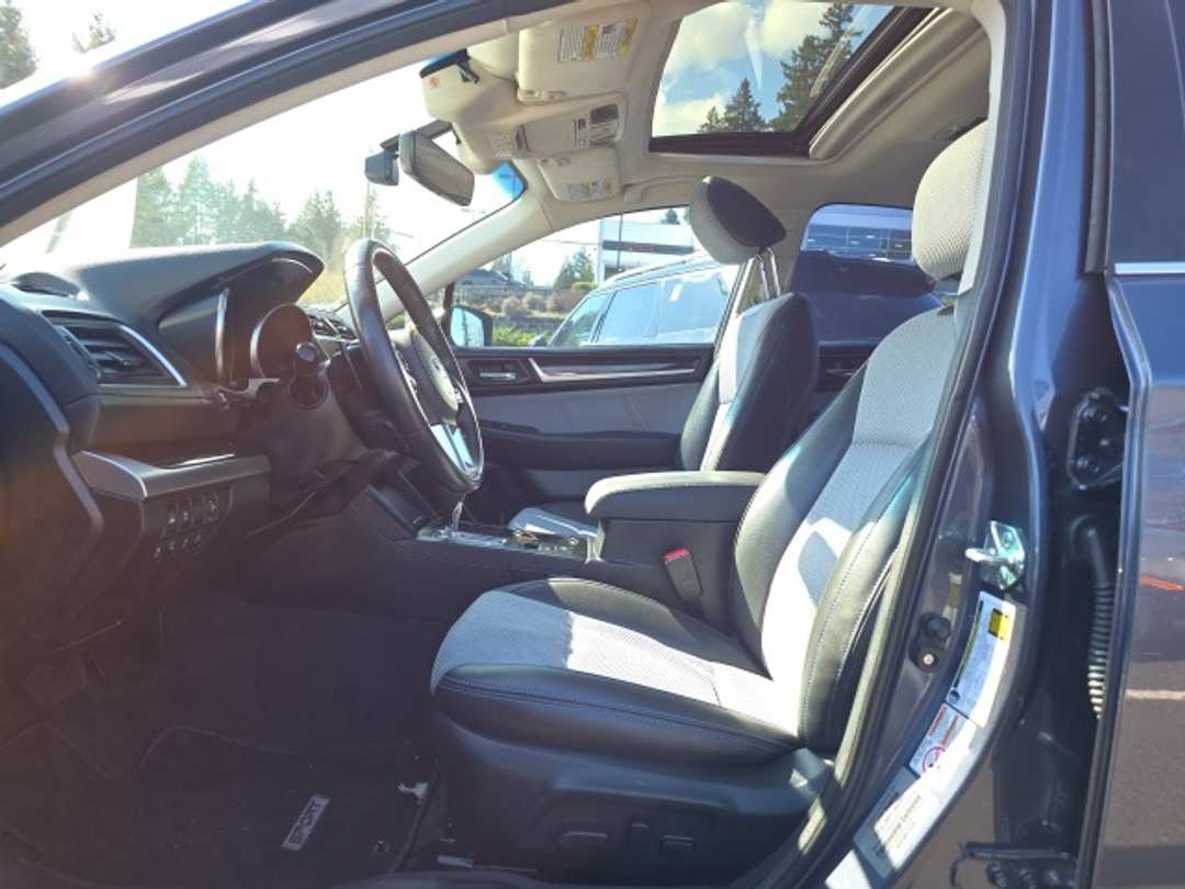 2017 Subaru Legacy 2.5i - Image 9