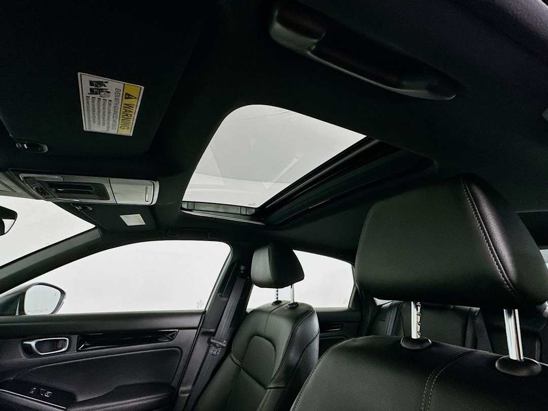 2026 Honda Civic Sport Touring - Image 21